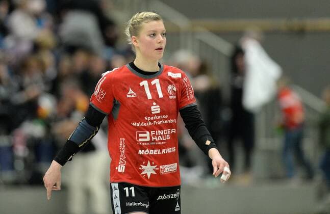 Miranda Schmidt seals HSG bad Wildungen vipers handball 1 Bundesliga women HSG bad Wildungen vipers vs HSG Bensheim Auerbach 17 02 2018 bad Wildungen Copyright: xEIBNER RolandxSippelx EP_RSL