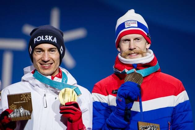 180218 Andreas Wellinger of Poland Gold and Robert Jablonski of Norway the Bronze at a Medal Ceremony for Ski Jumping during day nine of the 2018 Winter Olympics on February 18 2018 in Pyeongchang Photo Petter Arvidson PA BILDBYRAN code 91980  Copyright: PETTERxARVIDSON BB180218PA128