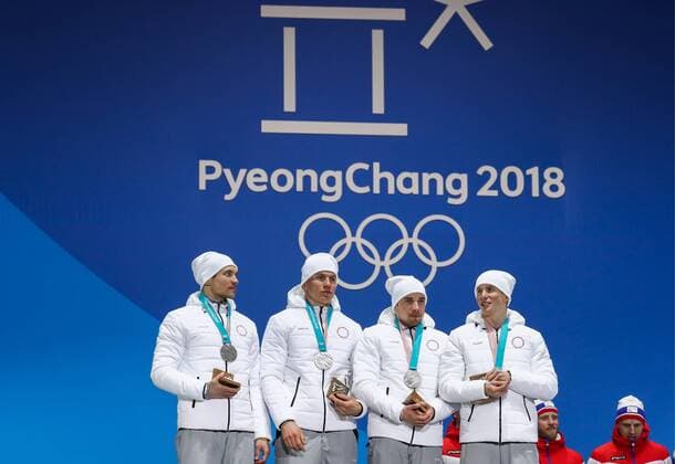 PyeongChang 2018 - Langlauf, 4x10km Staffel Herren Siegerehrung PYEONGCHANG, SOUTH KOREA - FEBRUARY 18, 2018: Silver medalists, Olympic Athletes from Russia Andrei Larkov, Alexander Bolshunov, Alexei Chervotkin, and Denis Spitsov (L-R) pose at a victory ceremony for the men s cross-country skiing 4x10km relay race at the 2018 Winter Olympic Games Olympische Spiele Olympia OS at the Alpensia Cross-Country Skiing Centre. Valery Sharifulin TASS  TS0747F9
