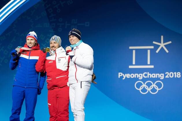 PyeongChang 2018 - Ski Alpin, Riesenslalom Herren Siegerehrung OLYMPICS - 2018 Winter Olympics PYEONGCHANG,SOUTH KOREA,18.FEB.18 - OLYMPICS, ALPINE SKIING - Olympic Winter games Winterspiele Spiele Summer games PyeongChang 2018, Medals Plaza, giant slalom, men, award ceremony. Image shows Henrik Kristoffersen (NOR), Marcel Hirscher (AUT) and Alexis Pinturault (FRA). Keywords: medals. GEPAxpictures xMaticxKlansek