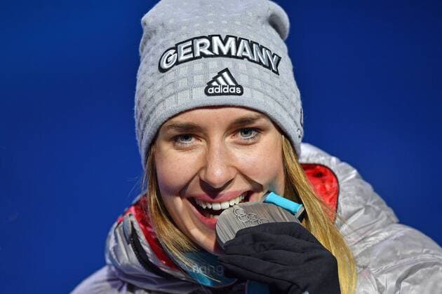 Jacqueline LOELLING GER silver medal medal skeleton women women victory ceremony PyeongChang Olympic medals Plaza ceremony on 18 02 2018 Winter Olympics 2018 from 09 02 25 02 2018 in PyeongChang of South Korea