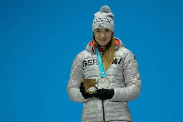 February 18, 2018 - Pyeongchang, South Korea - JACQUELINE LOELLING of Germany celebrates getting the silver medal in the Women s Skeleton event in the PyeongChang Olympic Games Olympische Spiele Olympia OS Pyeongchang 18: Medal Winners - ZUMAl132 20180218_zap_l132_029 Copyright: xChristopherxLevyx