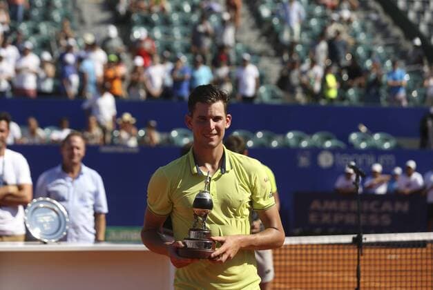 Austrian tennis player Dominic Thiem holds the trophy of the Argentina Tennis Open after beating Slovak Aljaz Bedene in Buenos Aires, Argentina, 18 February 2018. Argentina Tennis Open !ACHTUNG: NUR REDAKTIONELLE NUTZUNG!  Copyright: xDavidxFernandezx BAS002 20180218-636545825475215839