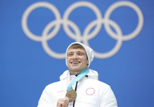 PYEONGCHANG, SOUTH KOREA â€“ FEBRUARY 19, 2018: Olympic Athlete from Russia Ilya Burov poses with his bronze medal at a victory ceremony for the men s freestyle skiing aerials at the 2018 Winter Olympic Games Olympische Spiele Olympia OS Sergei Bobylev TASS  TS074A6B