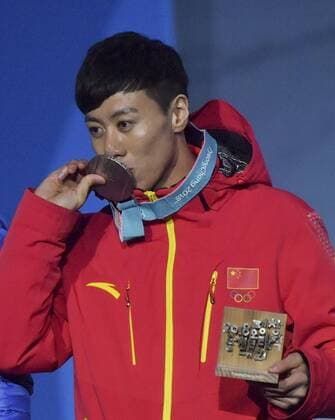 (180219) -- PYEONGCHANG, Feb. 19, 2018 -- Second-placed Jia Zongyang of China poses for photos during medal ceremony of men s areials final of freestyle skiing at the 2018 PyeongChang Winter Olympic Games Olympische Spiele Olympia OS at Medal Plaza, PyeongChang, South Korea, Feb. 19, 2018. ) (SP)OLY-SOUTH KOREA-PYEONGCHANG-FREESTYLE SKIING-MEN S AERIALS-MEDAL CEREMONY LuixSiuxWai 