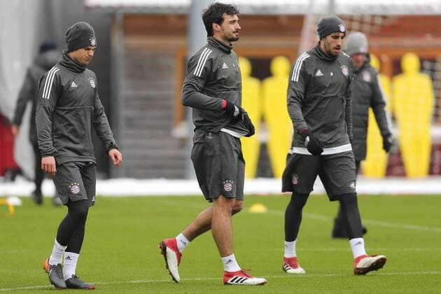 Mats Hummels during the final training of FC Bayern München before the tomorrow s eighth final Hinspiels in the Champions League on 20 02 2018 in the Allianz Arena Munich Copyright: xEIBNER MarcelxEngelbrechtx EP_EER