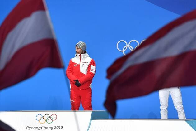 Marcel HIRSCHER AUT 1 place Olympic winner winner winner cheers cheers joy enthusiasm emotion cheer cheers Alpine skiing men s giant slalom ski alpine giant slalom of men s victory ceremony PyeongChang Olympic medals Plaza ceremony on 18 02 2018 Olympic Winter Olympics 2018 from 09 02 25 02 2018 in PyeongChang of South Korea