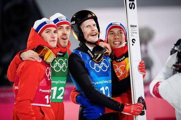 Themen der Woche - SPORT Olympia-Bilder des Tages - SPORT PyeongChang 2018, Skispringen, Norwegen ist Olympiasieger im Teamspringen 180219 Daniel Andre Tande, Andreas Stjernen, Robert Johansson and Johann Andre Forfang of Norway celebrate after winning the Men s Team Ski jumping Skispringen Ski nordisch during day ten of the 2018 Winter Olympics on February 19, 2018 in Pyeongchang. Photo: Carl Sandin BILDBYRAN kod CS 57999_308 *** 180219 Daniel Andre Sive Andreas Stjernen Robert Johansson and Johann Andre Forfang of Norway celebrate after winning the Men s Team Ski Jumping during day ten of the 2018 Winter Olympics on February 19 2018 in Pyeongchang Photo Carl Sandin BILDBYRAN code CS 57999 308  Copyright: CARLxSANDIN BB180219CS163