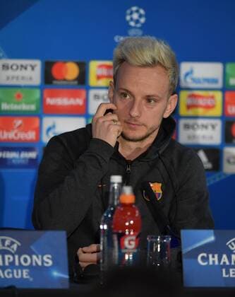 FC Barcelona Barca press conference PK Pressekonferenz Ivan Rakiti? during the FC Barcelona Press Conference at Stamford Bridge, London, UK. Content Not Available For UK Newspapers Copyright: xSimonxDaelx FIL-11380-0009