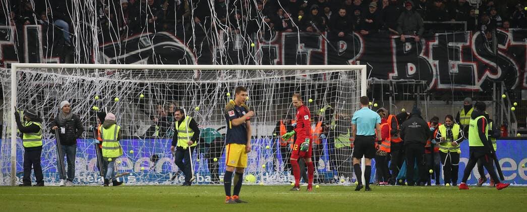 Football 1 Bundesliga Eintracht Frankfurt RB Leipzig 23 match day on 19 02 2018 in the Commerzbank Arena Frankfurt xmdx eintracht fans fire to start of the second half to play streamers and tennis balls on the field of play Eintracht Frankfurt RB Leipzig
