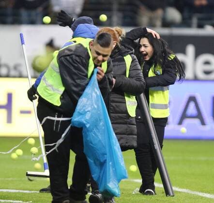 Frankfurt fans as a protest against the Monday game tennis balls in the Strafaum by Peter Gulacsi Leipzig threw folder go down before the balls Eintracht Frankfurt vs RB Leipzig Soccer 1 League 19 02 2018 Frankfurt Copyright: xEIBNER RenexWeissx EP_RWS