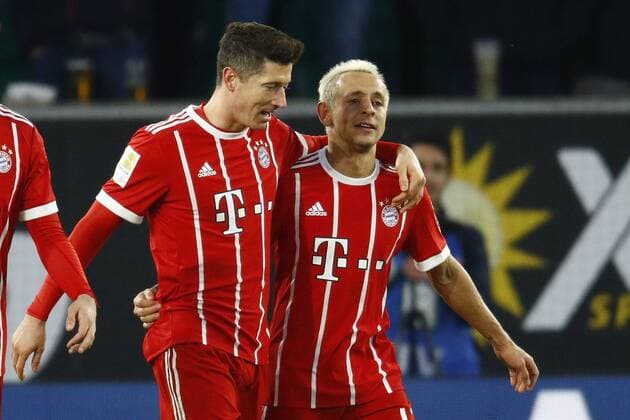 17 02 2018 Volkswagen Arena League game Wolfsburg 1 League VfL Wolfsburg vs Bayern Munich pictured Robert Lewandowski 9 Munich and Rafinha 13 Munich forward after the goal 1 2 for Munich VfL Wolfsburg vs Bayern Munich