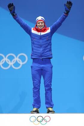 (180220) -- PYEONGCHANG, Feb. 20, 2018 -- Champion Norway s Havard Lorentzen celebrates during medal ceremony of men s 500m event of Speed skating Eisschnelllauf at 2018 PyeongChang Winter Olympic Games Olympische Spiele Olympia OS at Medal Plaza, PyeongChang, South Korea, Feb. 20, 2018. ) (SP)OLY-SOUTH KOREA-PYEONGCHANG-SPEED SKATING-MEN S 500M-MEDAL CEREMONY WuxZhuang 
