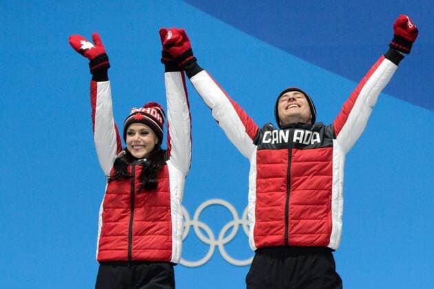 February 20, 2018 - Pyeongchang, South Korea - TESSA VIRTUE and SCOTT MOIR of Canada celebrate getting the gold medal in the Ice Dance Figure skating Eiskunstlauf event in the PyeongChang Olympic Games Olympische Spiele Olympia OS Pyeongchang 18: Medal Winners - ZUMAl132 20180220_zap_l132_008 Copyright: xChristopherxLevyx