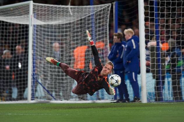 Chelsea v FC Barcelona Barca UEFA Champions League Goalkeeper Marc-Andre ter Stegen of Barcelona warming up before the UEFA Champions League match at Stamford Bridge, London Content Not Available For UK Newspapers Copyright: xAlanxStanfordx FIL-11389-0005