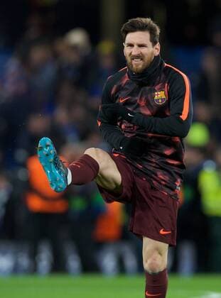 Chelsea v FC Barcelona Barca UEFA Champions League Lionel Messi of Barcelona warming up before the UEFA Champions League match at Stamford Bridge, London Content Not Available For UK Newspapers Copyright: xAlanxStanfordx FIL-11389-0007
