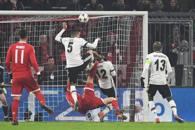 20 02 xjhx 2018 Football Champions League FC Bayern München Besiktas Istanbul Besiktas Istanbul Munich emspor v l Pepe Besiktas Istanbul Robert Lewandowski FCB FC Bayern München Gary Medel