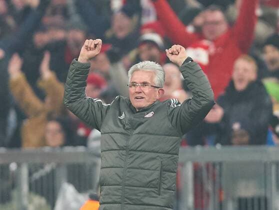 Coach head coach Jupp HEYNCKES FCB gate JUBEL cheering after the Gate 1 0 cheer cheers cheers joy emotion celebrations laughing cheers look forward tearing up arms clenches the fist FC BAYERN Munich BESIKTAS ISTANBUL knockout first leg football UEFA Champions League Munich 20 02 2018 CL season 2017 2018 FCB