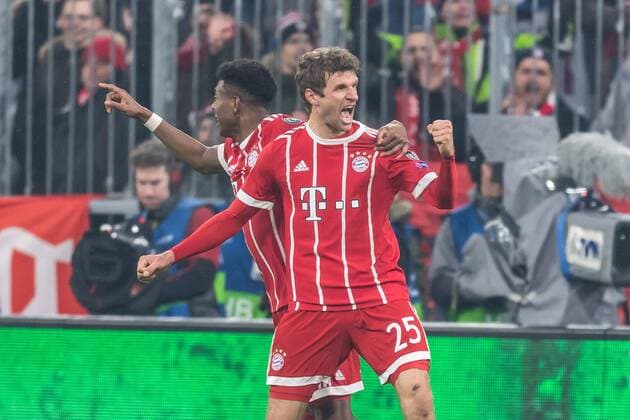 GER UEFA CL Bayern Munich GER vs Besiktas Istanbul TUR 20 02 2018 Allianz Arena Munich GER UEFA CL Bayern Munich GER vs Besiktas Istanbul TUR last grand final in the jubilation after the Gate 1 0 by Thomas Mueller FCB 25 with David Alaba FCB 27 nordphotox xStraubmeier nph00004