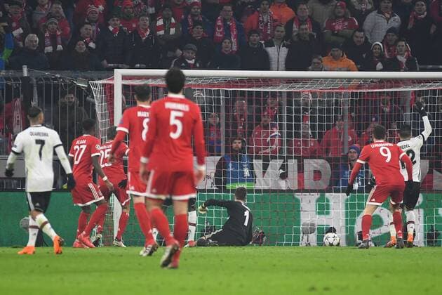 20 02 xjhx 2018 Football Champions League Bayern Munich emspor v Besiktas Istanbul novokuzneck l goal goal 1 0 by Thomas Müller FCB FC Bayern München Munich