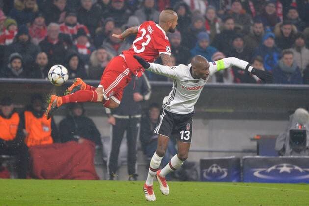 Munich Germany 20 02 2018 UEFA Champions League 2017 18 season round of last sixteen.2 knockout Bayern Munich Besiktas Istanbul Arturo Vidal FCB Atiba Hutchinson Besiktas in the combat DeFodi527