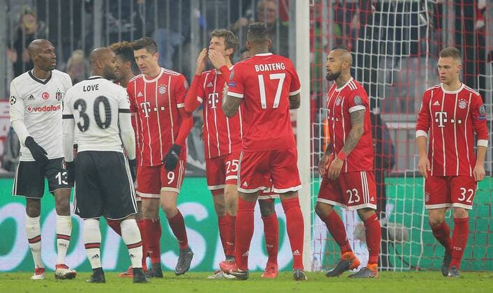 SOCCER - UEFA CL, Bayern vs Besiktas MUNICH,GERMANY,20.FEB.18 - SOCCER - UEFA Champions League, round of 16, FC Bayern Muenchen vs Besiktas Istanbul. Image shows the rejoicing of Thomas Mueller (Bayern). GEPAxpictures xThomasxBachun