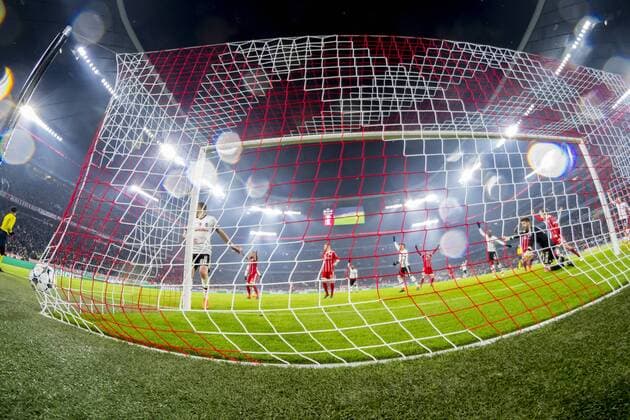 GER UEFA CL Bayern Munich GER vs Besiktas Istanbul TUR 20 02 2018 Allianz Arena Munich GER UEFA CL Bayern Munich GER vs Besiktas Istanbul TUR last grand final in the picture Gate 1 0 by Thomas Mueller FCB 25 recorded with the rear door remote camera nordphotox xStraubmeier nph00004
