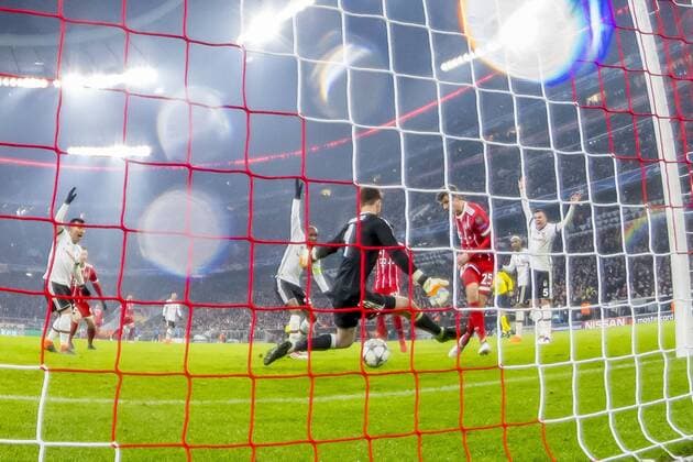 GER UEFA CL Bayern Munich GER vs Besiktas Istanbul TUR 20 02 2018 Allianz Arena Munich GER UEFA CL Bayern Munich GER vs Besiktas Istanbul TUR last grand final in the image scoring 1 0 through Thomas Mueller FCB 25 recorded with the rear door remote camera nordphotox xStraubmeier nph00004