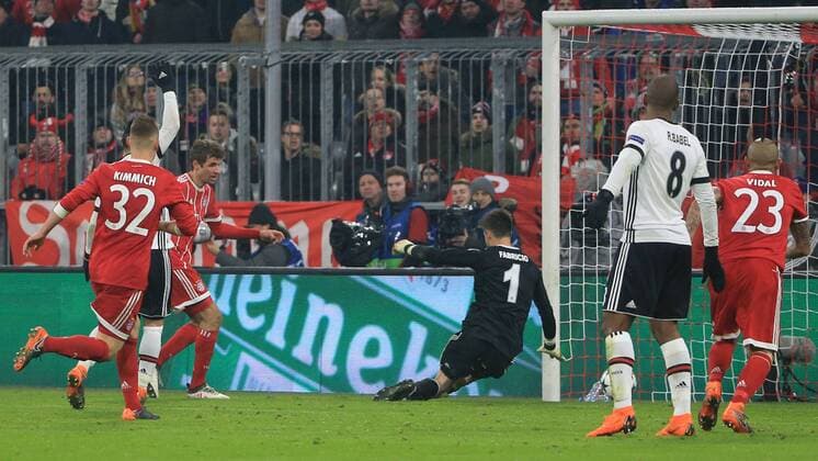 20180219 CL FC Bayern vs Besiktas Istanbul Allianz Arena Munich football sport in Figure 1 0 by Thomas Mueller FCB Fabri Besiktas defeated