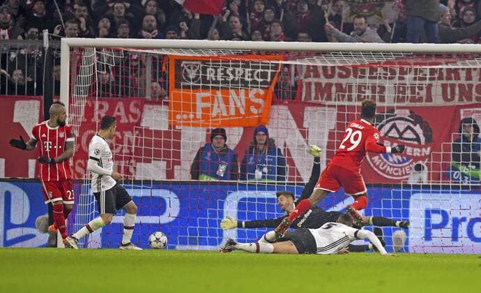 20 02 2018 football UEFA Champions League 2017 2018 final Bayern Munich Besiktas Istanbul in the Allianz Arena Munich scoring by Kingsley Coman re Bayern Munich 2 0 against goalie Fabri Middle Besiktas Istanbul