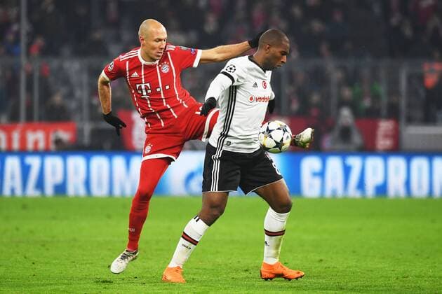 20 02 xjhx 2018 Football Champions League FC Bayern München Besiktas Istanbul emspor v l Arjen Robben FCB FC Bayern München Ryan Babel Besiktas Istanbul Munich