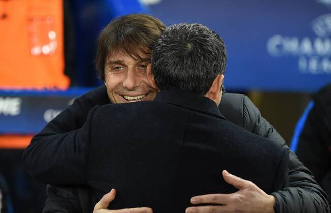 Chelsea v FC Barcelona Barca UEFA Champions League Antonio Conte manager of Chelsea embraces Ernesto Valverde manager of FC Barcelona during the UEFA Champions League match at Stamford Bridge, London Content Not Available For UK Newspapers Copyright: xSimonxDaelx FIL-11388-0012