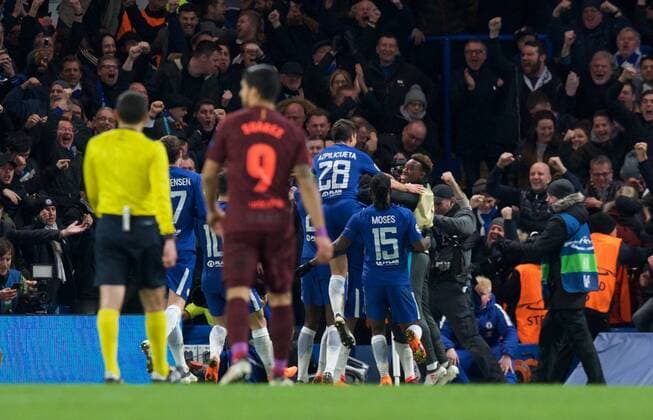 Chelsea v FC Barcelona Barca UEFA Champions League Chelsea celebrate after Willian of Chelsea scores the opening goal during the UEFA Champions League match at Stamford Bridge, London Content Not Available For UK Newspapers Copyright: xAlanxStanfordx FIL-11389-0034