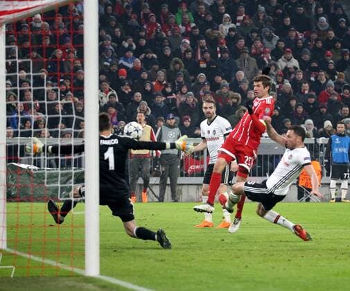 GER UEFA CL Bayern Munich GER vs Besiktas Istanbul TR 20 02 2018 Allianz Arena Munich GER UEFA CL Bayern Munich GER vs Besiktas Istanbul TR pictured Thomas Müller Munich score 3 0 nordphotoxBratic nph00250