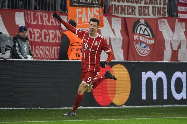 GER UEFA Champions League FC Bayern München Besiktas Istanbul 20 02 2018 Allianz Arena Munich GER UEFA Champions League FC Bayern München Besiktas Istanbul in the goal celebration Robert Lewandowski FC Bayern München 9 nordphotox xSchreyer nph00305