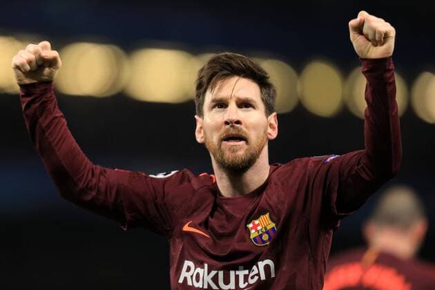 20th February 2018, Stamford Bridge, London, England; UEFA Champions League football, round of 16, 1st leg, Chelsea versus FC Barcelona Barca Lionel Messi of Barcelona celebrates after scoring as he makes it 1-1  ActionPlus11990651