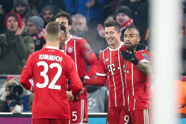 Goal celebration by Robert Lewandowski 9 Bayern Munich Arturo Vidal 23 Bayern Munich 4 0 Bayern Munich vs Besiktas Istanbul football knockout Champions League 20 02 2018 Munich Bavaria Germany Copyright: xkolbert-press ChristianxKolbertx