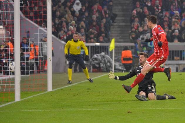Munich Germany 20 02 2018 UEFA Champions League 2017 18 season round of last sixteen.2 knockout Bayern Munich Besiktas goalkeeper Fabri Besiktas and Robert Lewandowski FCB on the hit to the 4 0 DeFodi527