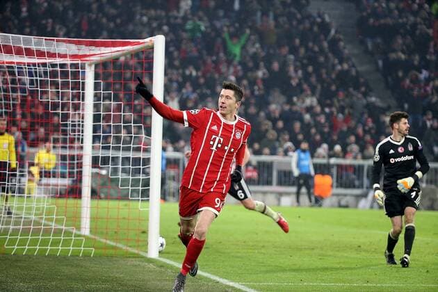GER UEFA CL Bayern Munich GER vs Besiktas Istanbul TR 20 02 2018 Allianz Arena Munich GER UEFA CL Bayern Munich GER vs Besiktas Istanbul TR pictured Robert Lewandowski Munich is pleased over the gate to the 4 0 nordphotoxBratic nph00250