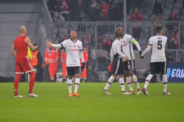 Munich Germany 20 02 2018 UEFA Champions League 2017 18 season round of last sixteen.2 final Bayern Munich Besiktas Istanbul Arjen Robben FCB Ricardo Quaresma Besiktas Atiba Hutchinson Besiktas and Pepe Besiktas disappointed DeFodi527