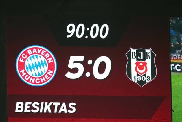 Final score monitor display 5 0 Bayern Munich vs Besiktas Istanbul football knockout Champions League 20 02 2018 Munich Bavaria Germany Copyright: xkolbert-press ChristianxKolbertx