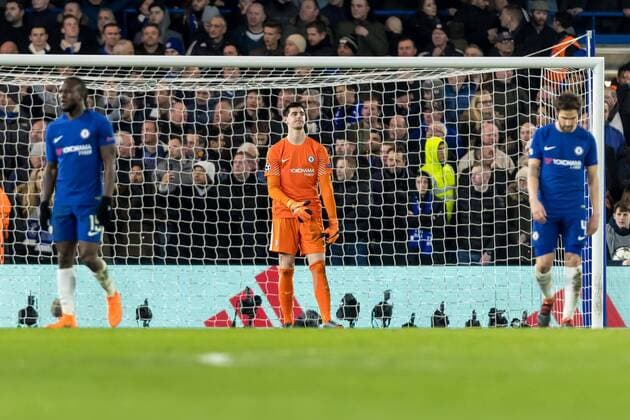 London England 20 02 2018 UEFA Champions League 2017 18 season round of 16 first leg Chelsea FC FC Barcelona Victor Moses FCC Thibaut Courtois FCC CESC Fabregas FCC disappointed after the gegenttreffer 1 1 DeFodi507