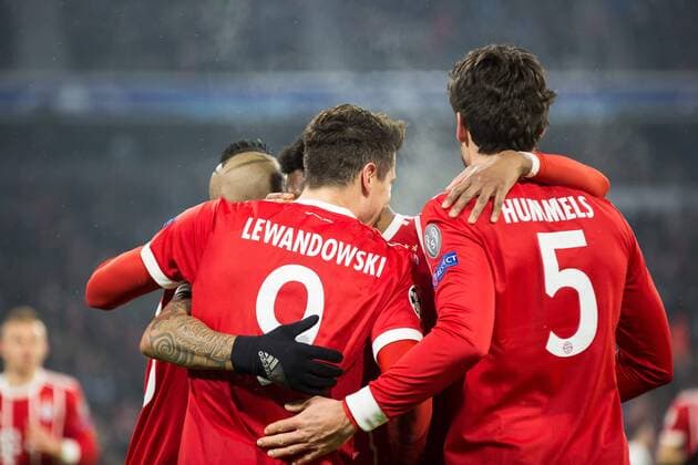 20.02.2018 MONACHIUM, PILKA NOZNA (FOOTBALL), UEFA LIGA LISTRZOW (UEFA CHAMPIONS LEAGUE), SEZON 2017 2018 , 1 8 FINAL (ROUND OF 16) MECZ FC BAYERN MONACHIUM - BESIKTAS JK ( FC BAYERN MUNCHEN - BESIKTAS JK ) NZ ROBERT LEWANDOWSKI BRAMKA RADOSC GOAL GOL FOTO LUKASZ SKWIOT CYFRASPORT NEWSPIX.PL --- Newspix.pl FRANCE OUT!  20180220CSLS0092