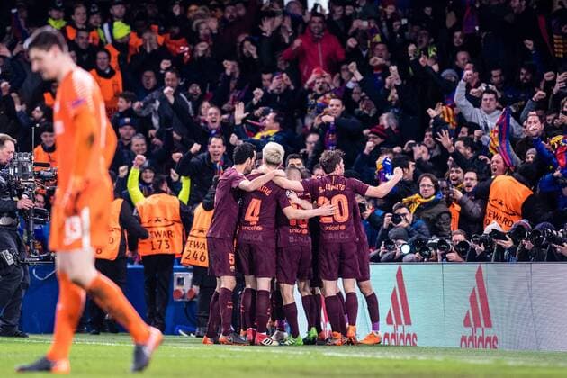 Bilder des Tages - SPORT LONDON, ENGLAND - FEBRUARY 20: Lionel Messi (10) of FC Barcelona Barca celebrates after scoring goal during the UEFA Champions League Round of 16 First Leg match between Chelsea FC and FC Barcelona at Stamford Bridge on February 20, 2018 in London, United Kingdom. SPO, SOC, FOC 