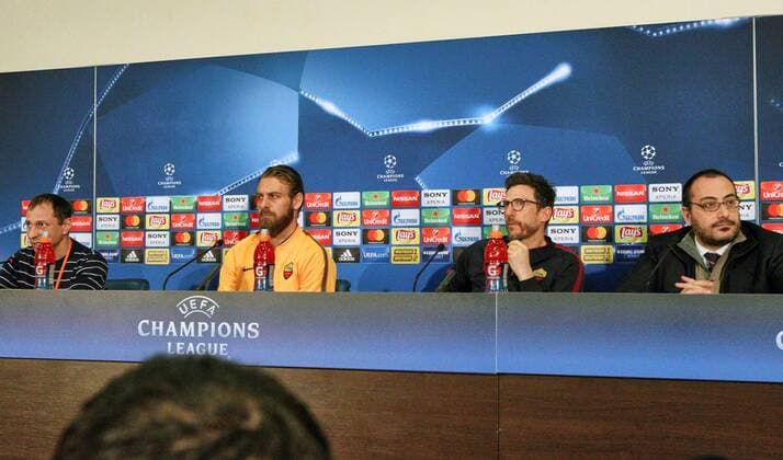 Head coach of A.S. Roma Eusebio Di Francesco (2nd R) and midfielder Daniele De Rossi (2nd L) attend a pre-match news conference before the UEFA Champions League Round of 16 1st leg game against FC Shakhtar Donetsk, Kharkiv, northeastern Ukraine, February 20, 2018. Ukrinform. Shakhtar, Roma hold pre-match news conference in Kharkiv  Copyright: xVyacheslavxMadiyevskyyx