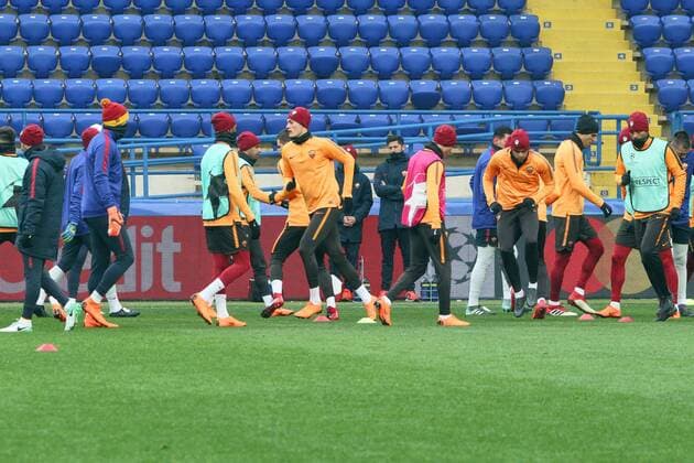 Players of A.S. Roma work out during an open training session before the UEFA Champions League Round of 16 1st leg game against FC Shakhtar Donetsk, Kharkiv, northeastern Ukraine, February 20, 2018. Ukrinform. Roma?s training session in Kharkiv  Copyright: xVyacheslavxMadiyevskyyx