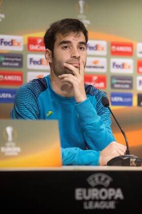 Villarreal CF s midfielder Manu Trigueros attends a press conference PK Pressekonferenz held following a training session in Villarreal, eastern Spain, 21 February 2018. Villarreal CF will face Olympic Lyon in a UEFA Europa League s round of 32 second leg match on 22 February. Villarreal CF presser !ACHTUNG: NUR REDAKTIONELLE NUTZUNG!  Copyright: xDomenechxCastellóx GRAF6353 20180221-636548164724392251