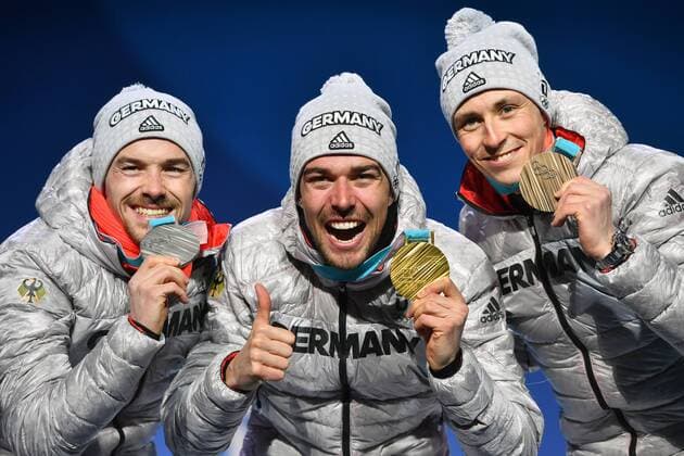 v li Fabian RIESSLE GER GER Eric FRENZEL of GER triple success with medals Johannes RYDZEK medal Nordic combined IND Gund LH 10 km cross country award ceremony Nordic combined victory ceremony PyeongChang Olympic medals Plaza 21 02 2018 Winter Olympics 2018 from 09 02 25 02 2018 in PyeongChang of South Korea