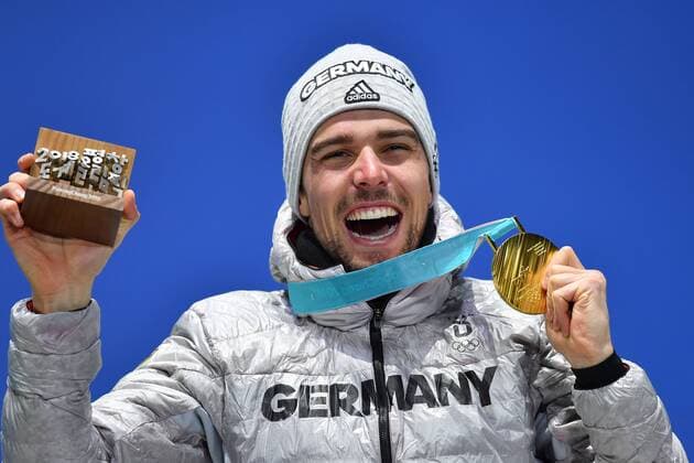 Johannes RYDZEK GER gold medal medal Olympic champion Olympic Champion Nordic Combined Ind Gund LH 10 km cross country award ceremony Nordic combined victory ceremony PyeongChang Olympic medals Plaza 21 02 2018 Winter Olympics 2018 from 09 02 25 02 2018 in PyeongChang of South Korea