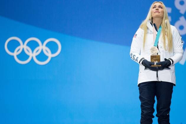 LadiesÕ Downhill bronze medalist Lindsey Vonn of the United States looks up to the sky during the medals ceremony at Pyeongchang Medals Plaza in Pyeongchang, South Korea on February 21, 2018.  OLY20180221138 MATTHEWxHEALEY